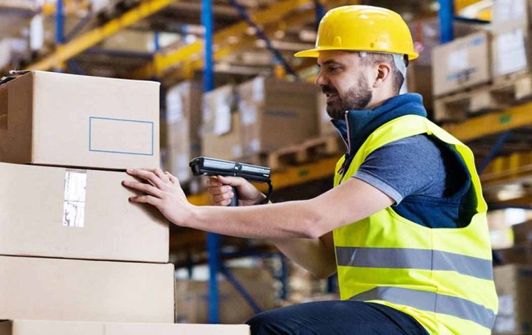 Digitaler Kommissionierauftrag und Belegerfassung im Lager Hamburg